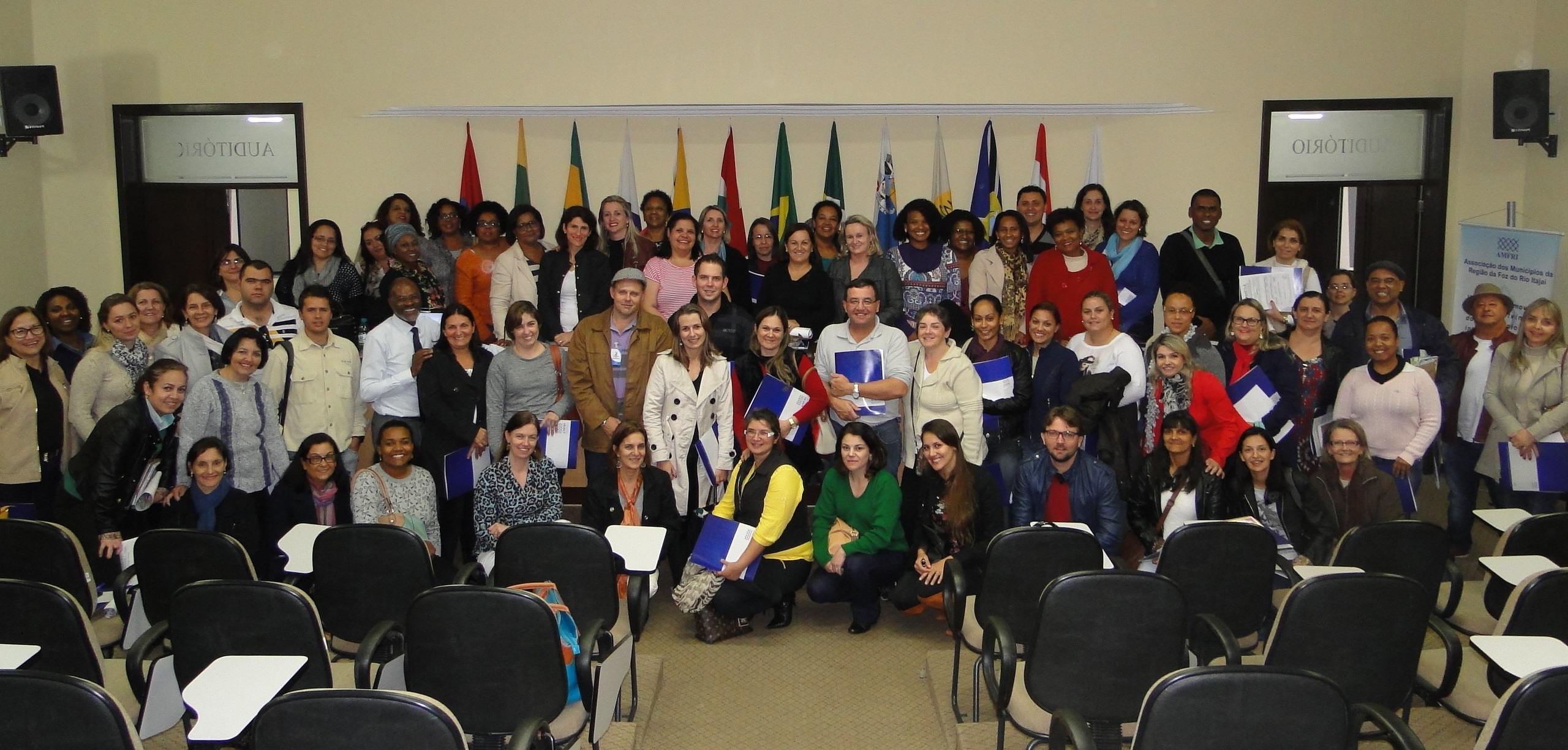 You are currently viewing Mais de 100 pessoas participam do 2º seminário do Fórum de Educação e Diversidade Etnicorracial