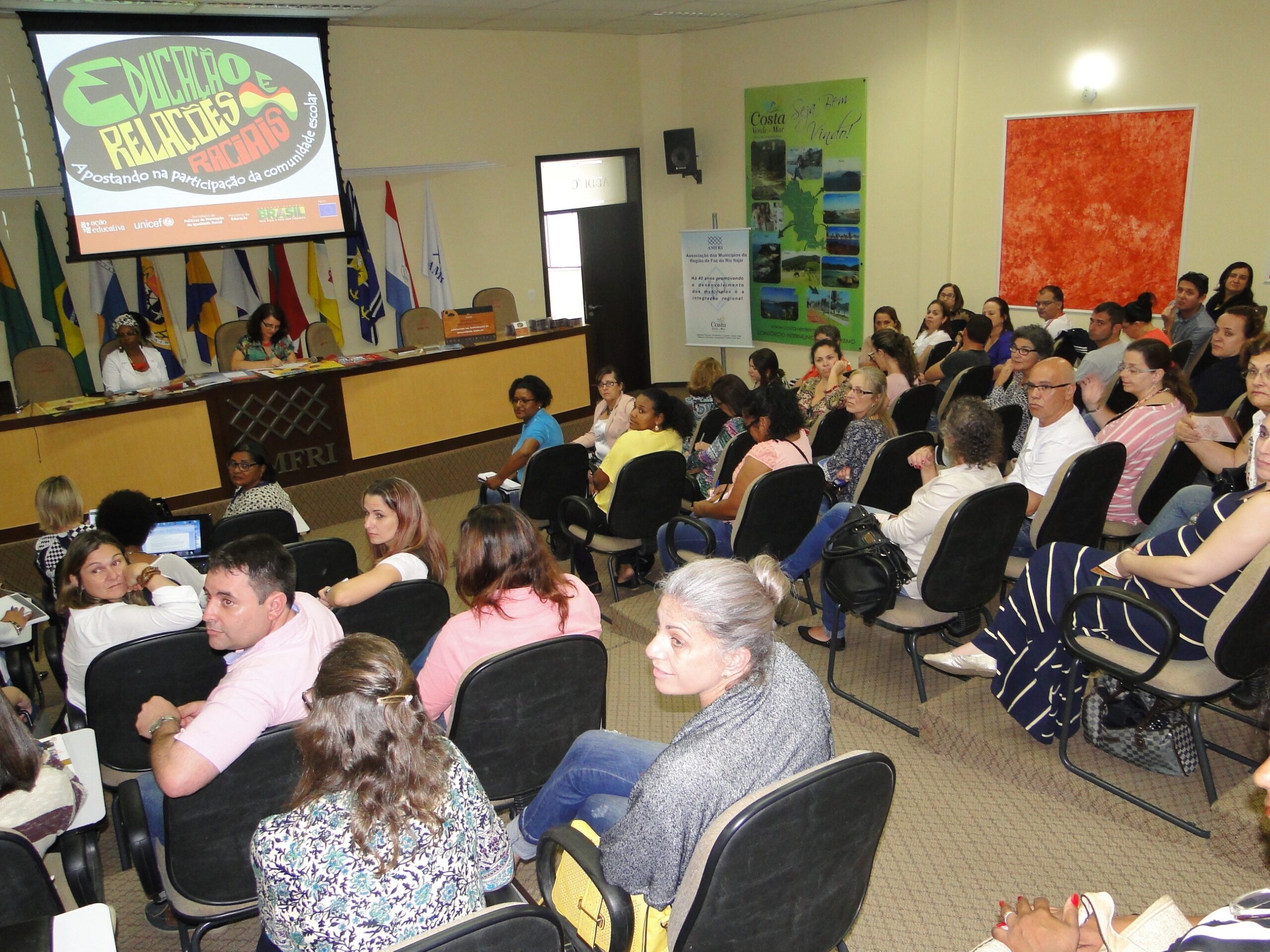 You are currently viewing FOMEDE sedia lançamento da Coleção Educação e Relações Raciais