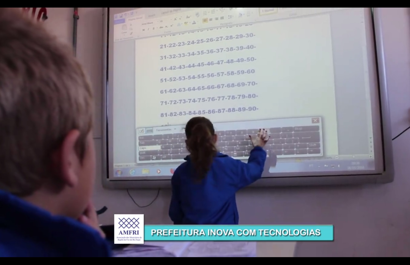 You are currently viewing Região em Pauta: Prefeitura de Navegantes inova com tecnologias em sala de aula