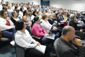 Read more about the article AMFRI apoia Seminário realizado em Itajaí sobre Gestão da Educação