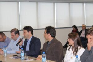 Read more about the article InovAmfri apresenta relatório de atividades a Prefeitos atuais e eleitos da região