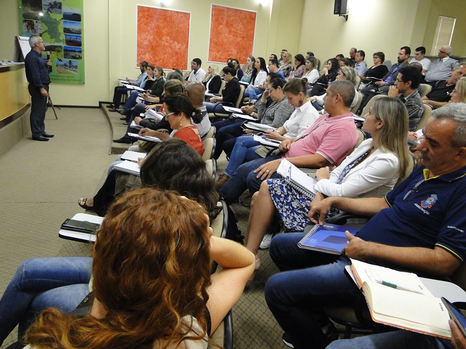 You are currently viewing Curso aborda programa do Governo do Estado para Captação de Recursos