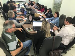 Read more about the article Técnicos da Educação dão continuidade à reformulação dos Planos de Carreira do Magistério