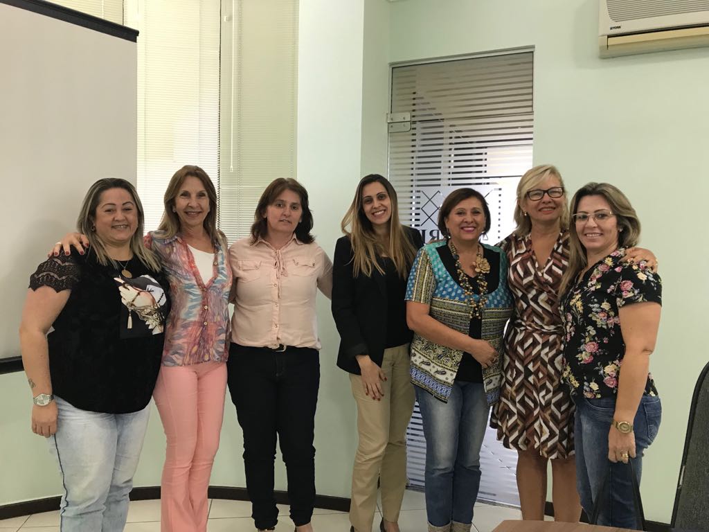 You are currently viewing Secretárias de Bombinhas e Itajaí são eleitas para a presidência do Colegiado de Educação