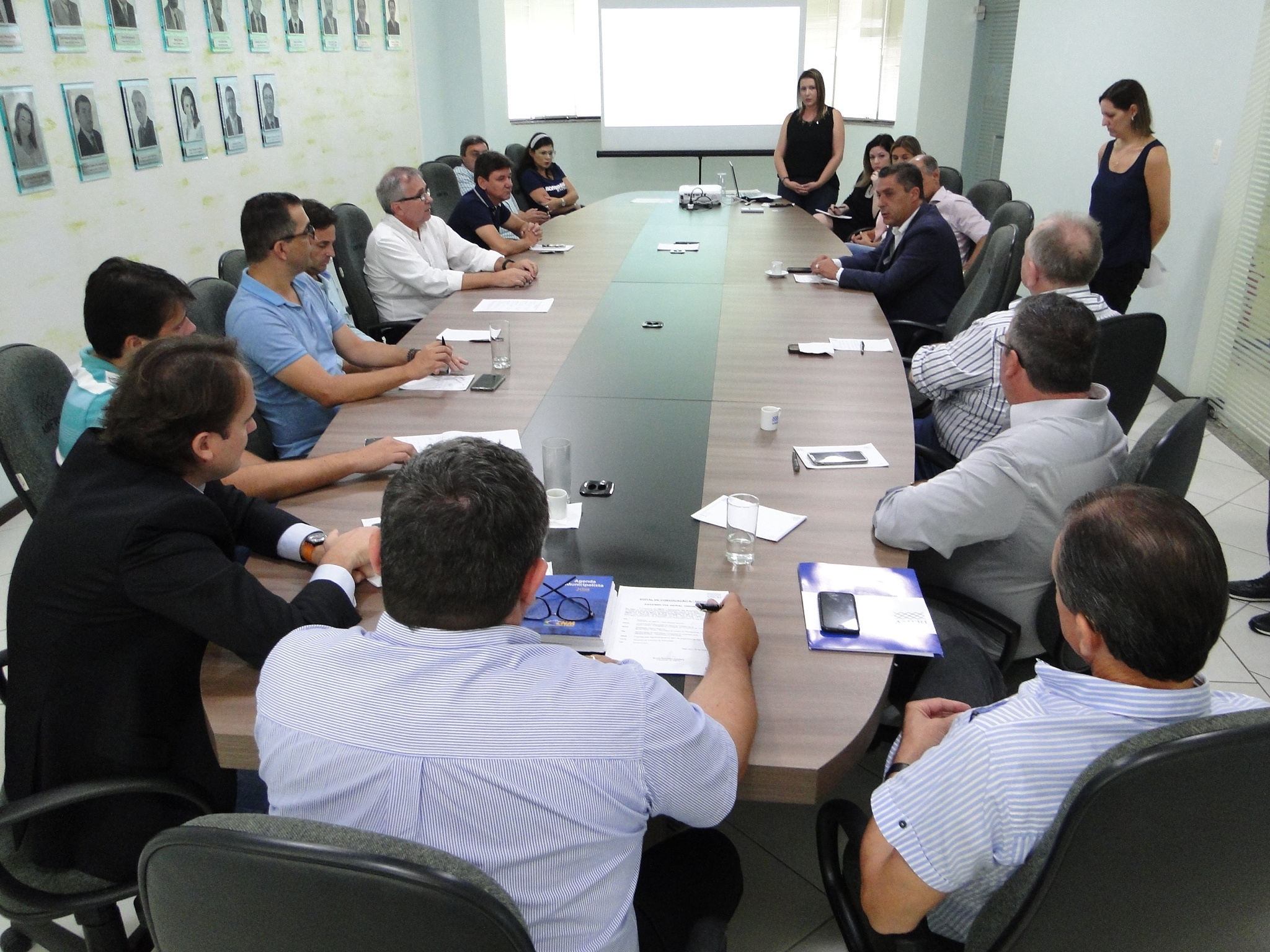 You are currently viewing Turismo e Educação são destaque em Assembleia de Prefeitos da AMFRI