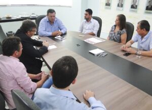 Read more about the article Representantes da AMFRI e Vereadores debatem sobre Hospital Pequeno Anjo