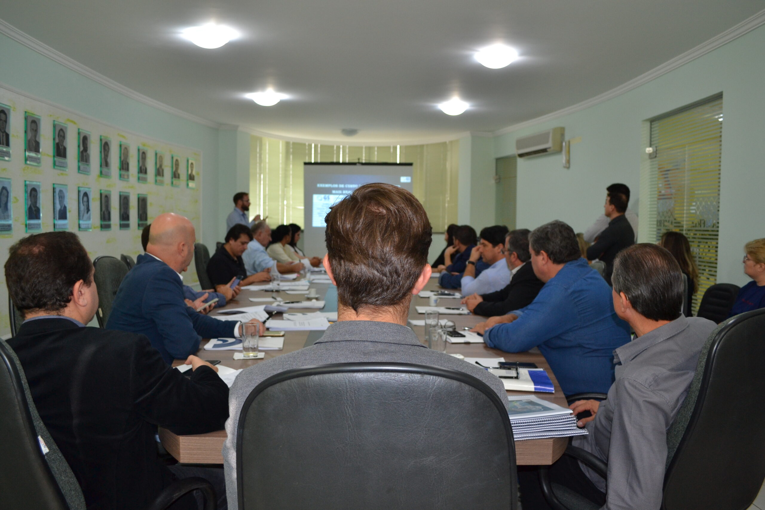 You are currently viewing Prefeitos da AMFRI deliberam ações para o Hospital e Maternidade Ruth Cardoso