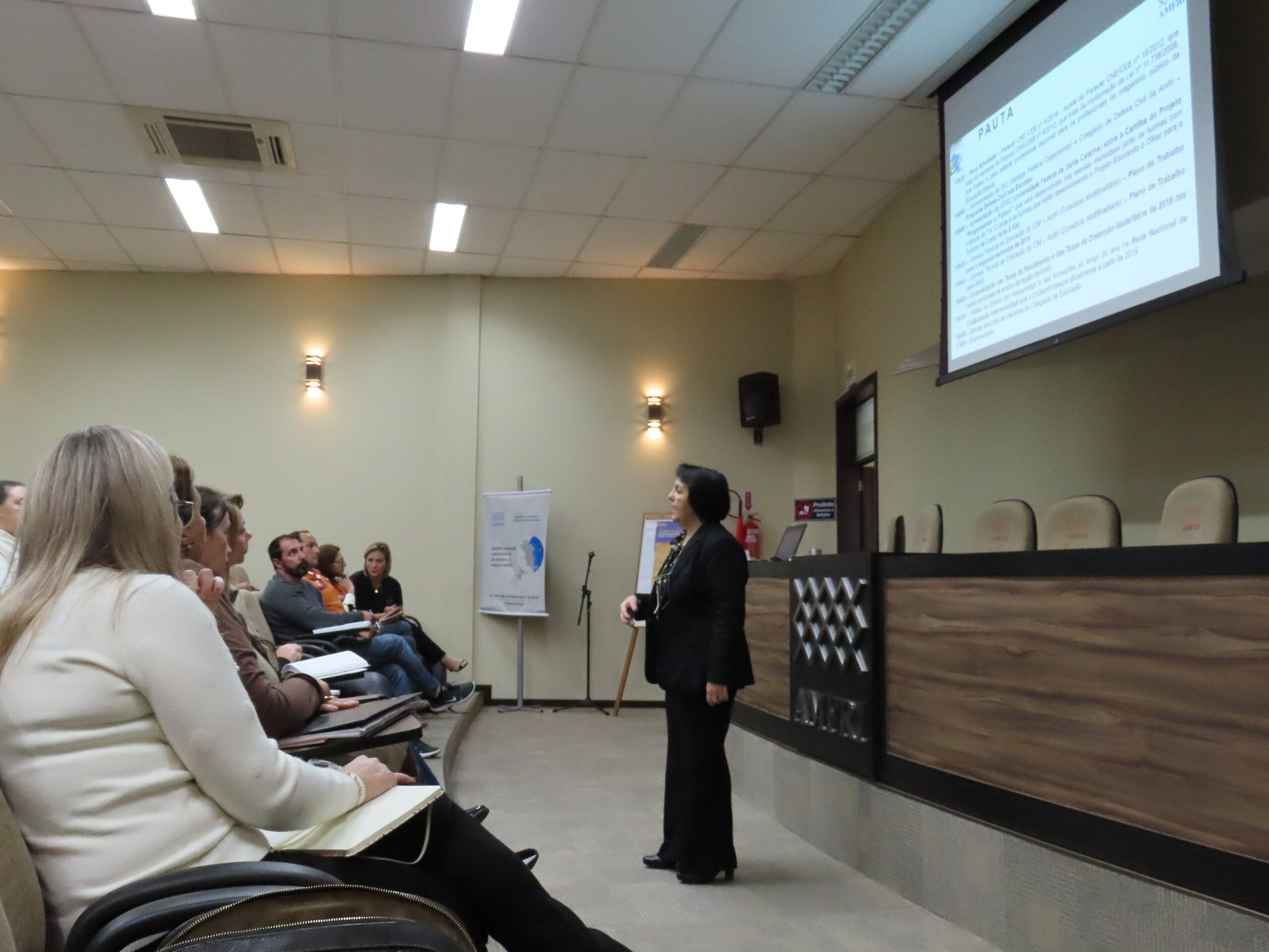 You are currently viewing Colegiado das Secretárias Municipais de Educação debate hora atividade em reunião