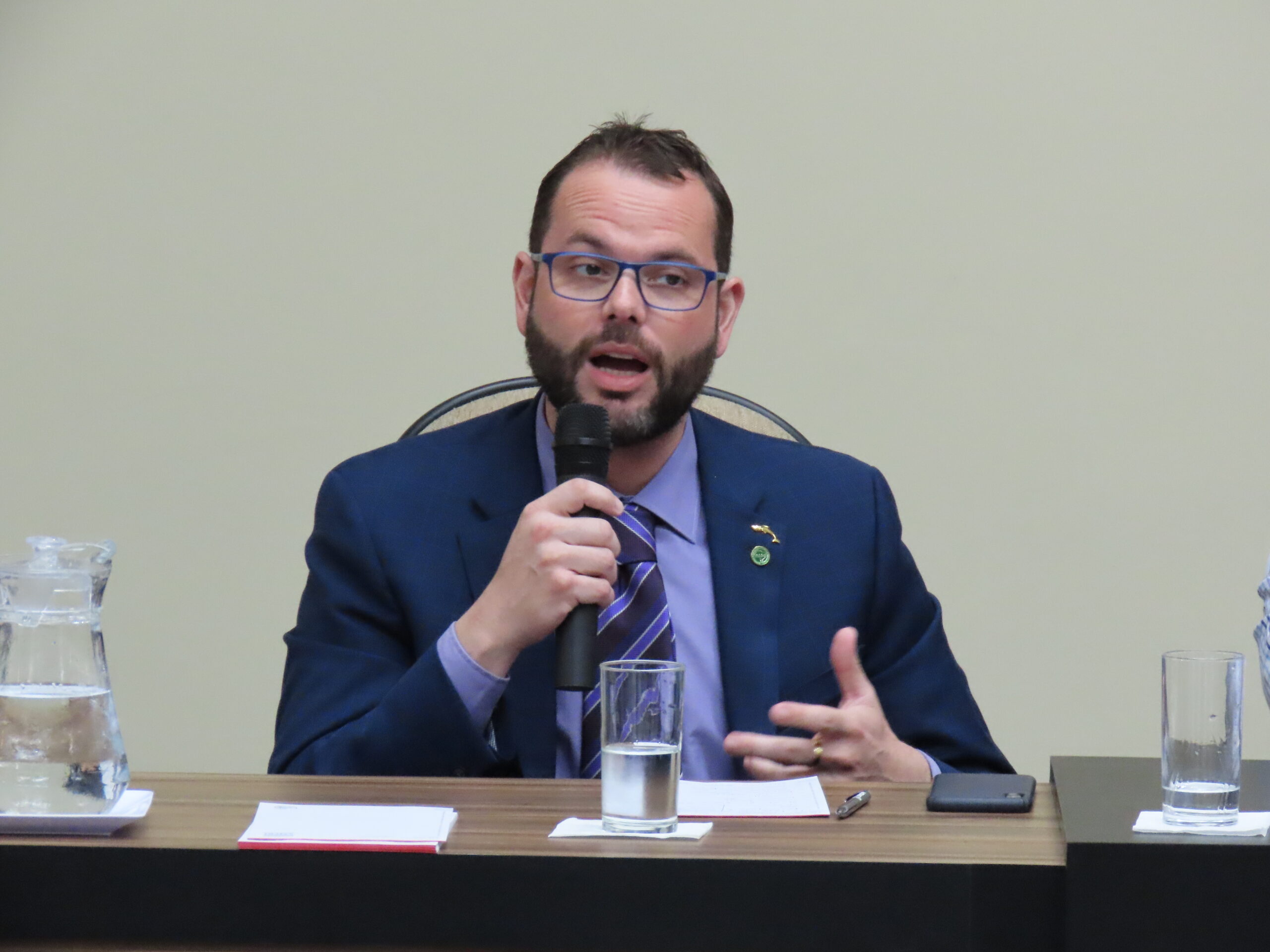 You are currently viewing Secretário Nacional e de Estado debatem pesca na região da AMFRI