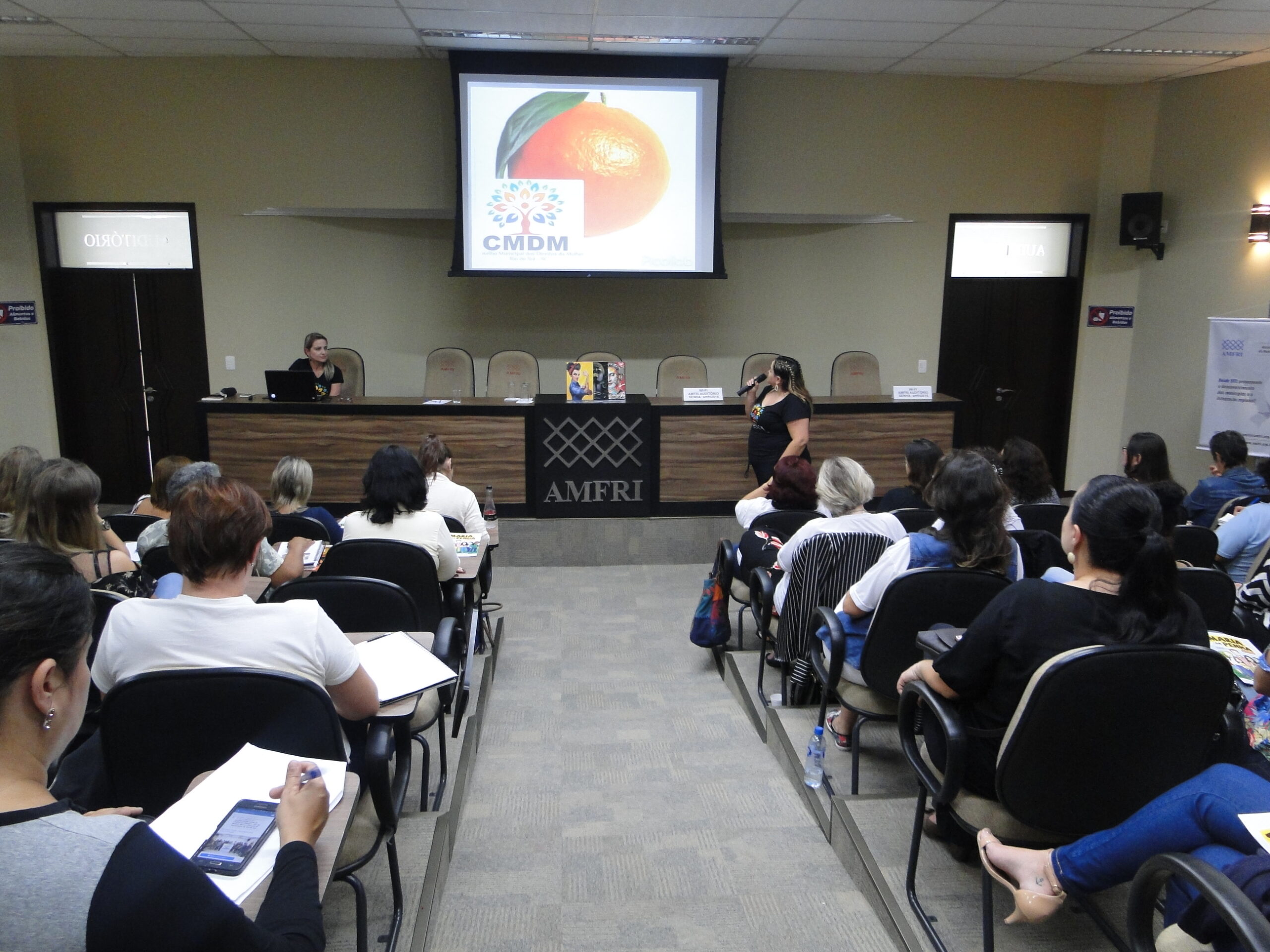 You are currently viewing AMFRI promove roda de conversa sobre Violência contra a Mulher