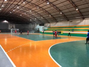 Read more about the article Definidos os semifinalistas da Copa AMFRI de futsal