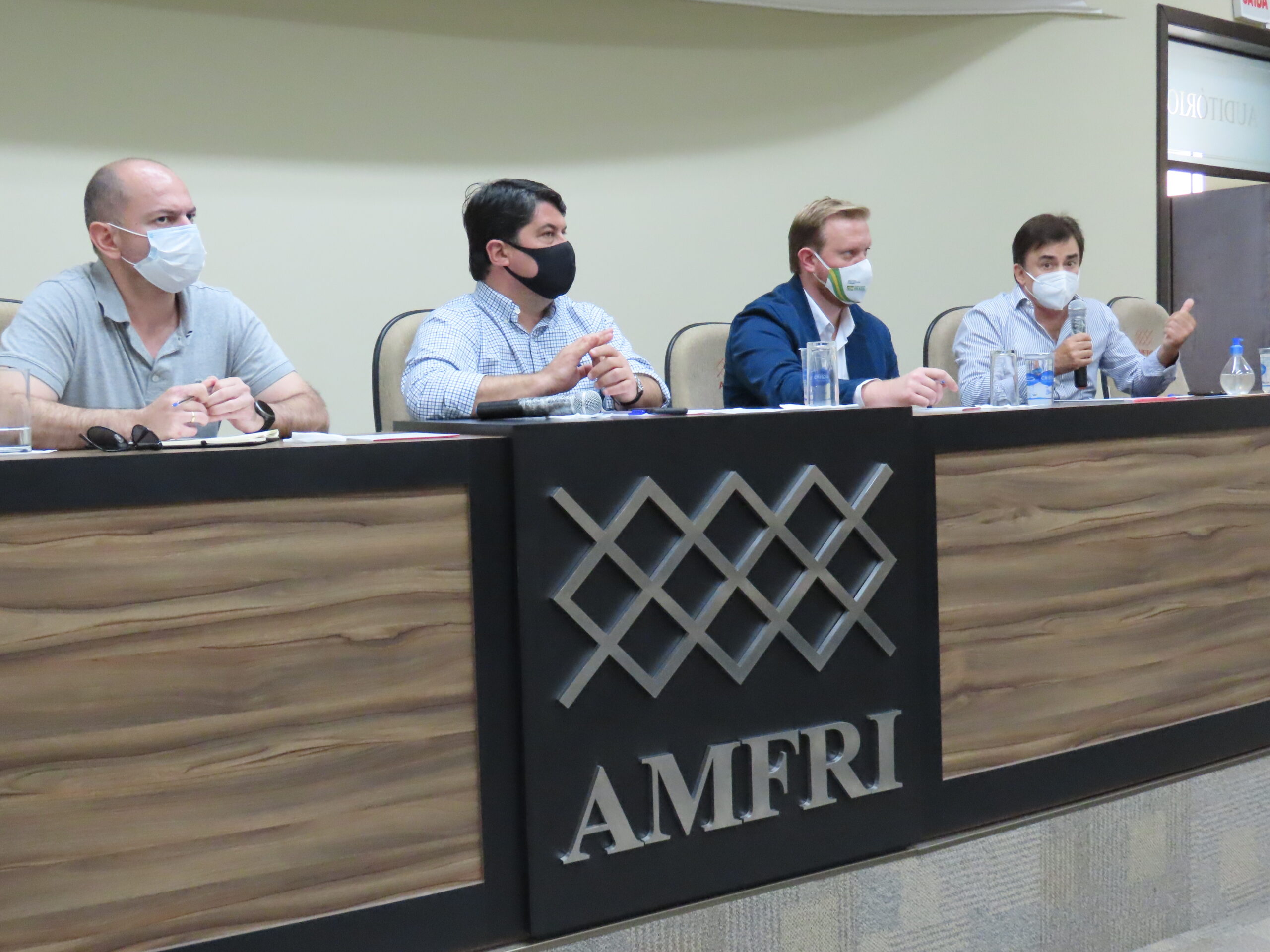 You are currently viewing Colegiado debate normas gerais da pesca em reunião com Secretário Adjunto Nacional