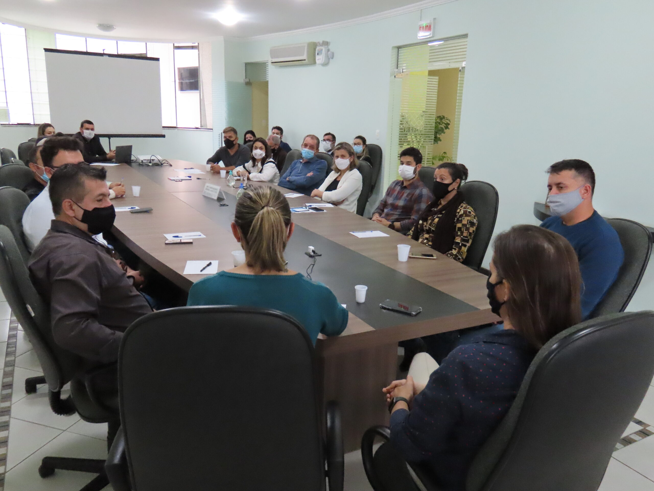 You are currently viewing AMFRI realiza reunião para discutir possibilidade de implantação do Colegiado de Desenvolvimento Econômico