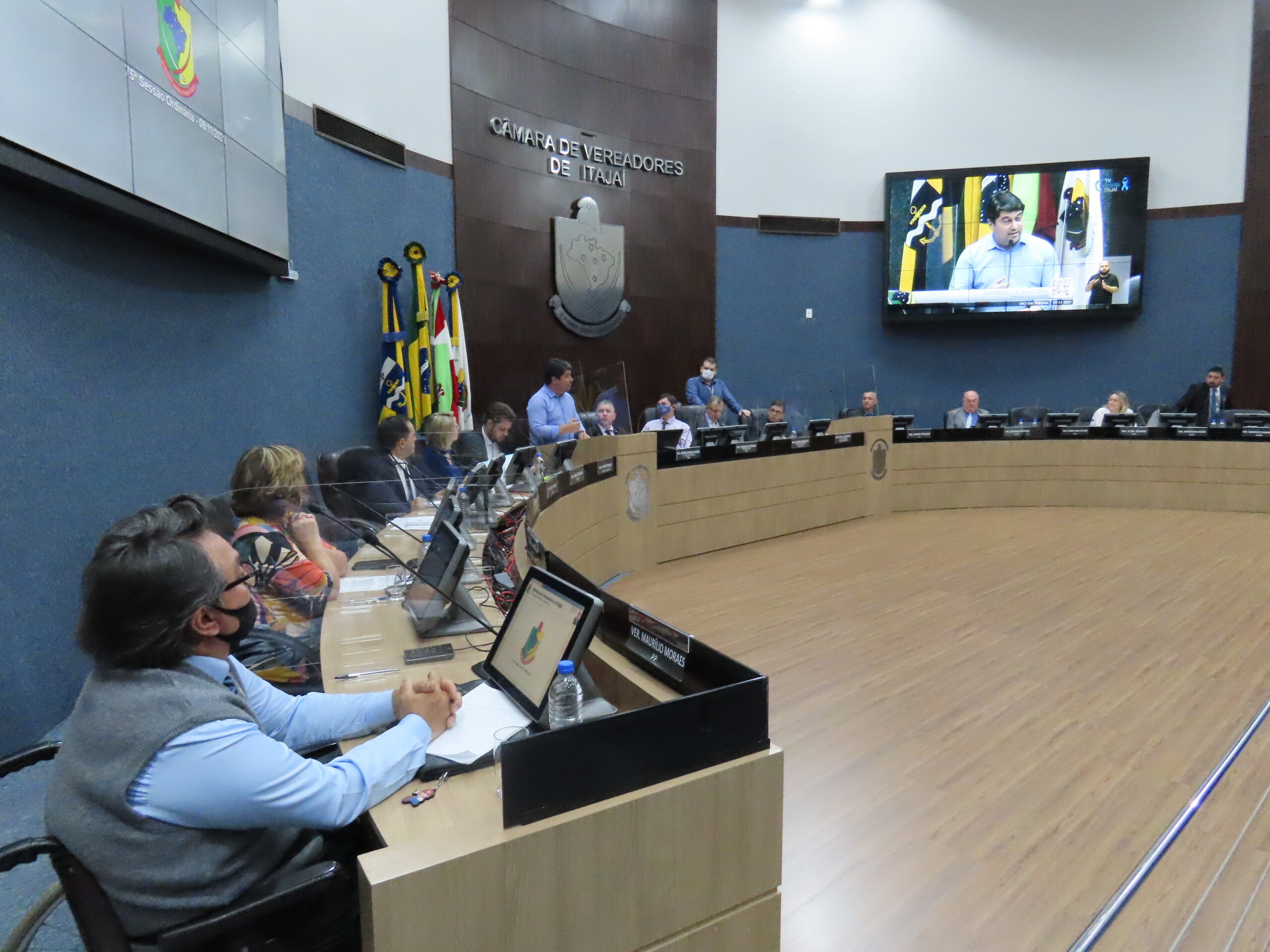 You are currently viewing Presidente da AMFRI apresenta ações da associação na Câmara de Vereadores de Itajaí