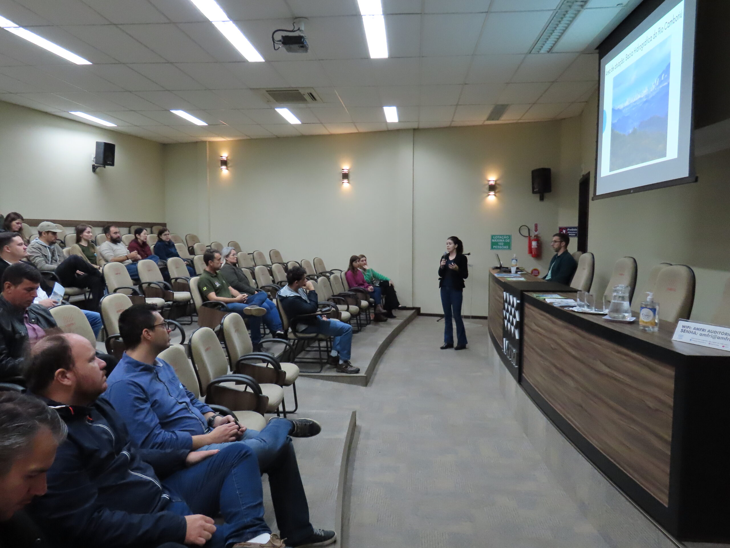 You are currently viewing AMFRI realiza Seminário Regional Pagamento por Serviços Ambientais