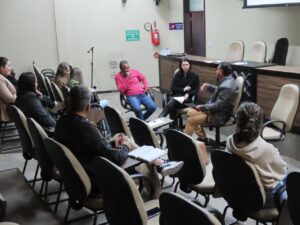 Read more about the article Colegiado de Habitação discute REURB em reunião mensal do colegiado