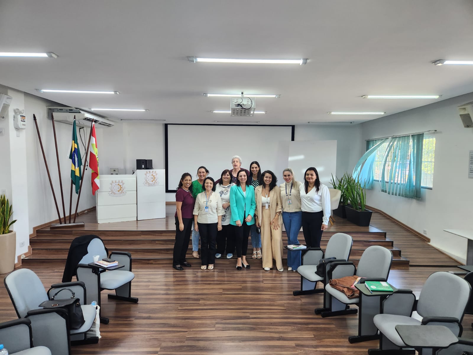 Read more about the article Secretárias de Educação se reúnem com equipe do Itaú Social e do Instituto AvisaLá para repactuação da Tecnologia Educacional Experiências de Cultura Escrita