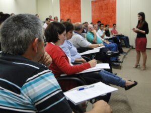 Read more about the article AMFRI e EGEM realizam Curso sobre a Nova Contabilidade Pública