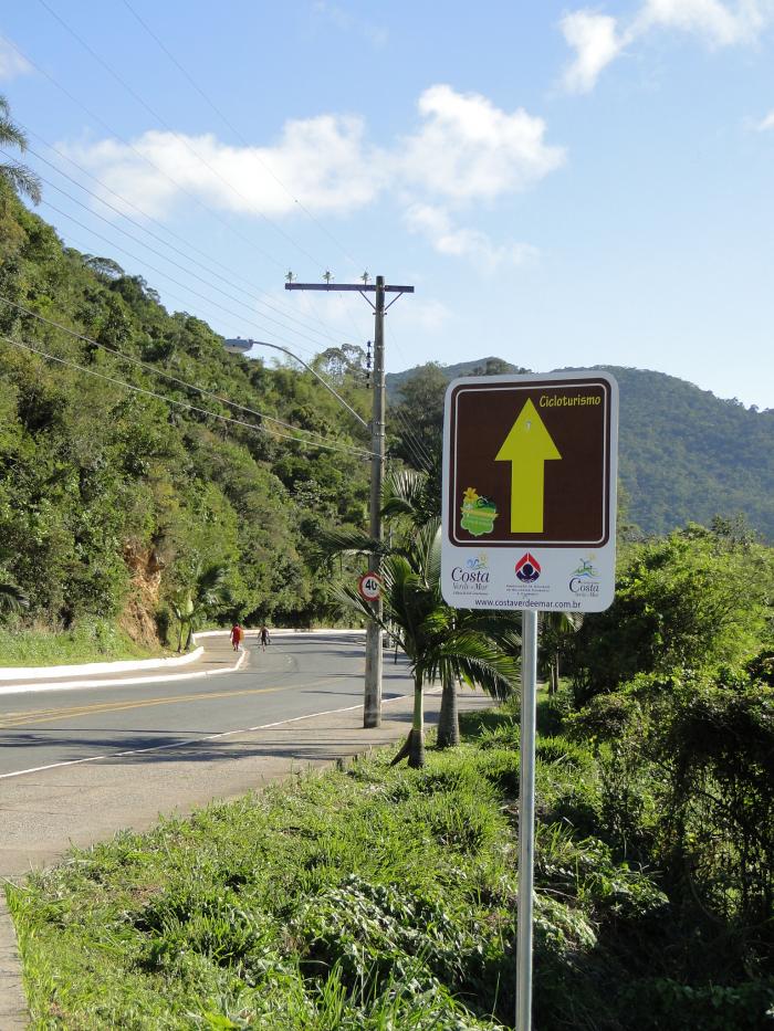 You are currently viewing Circuito de Cicloturismo da Costa Verde & Mar recebe novas placas de sinalização