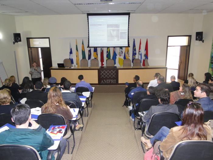 You are currently viewing Trabalhadores do setor de Cultura recebem capacitação sobre Elaboração de Projetos e Lei Rouanet