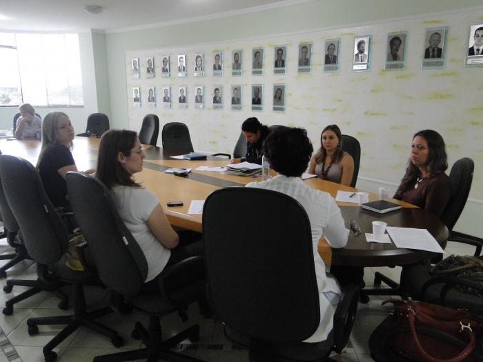 You are currently viewing AMFRI auxilia em pesquisa da UFSC sobre a atuação do psicólogo na política de assistência social