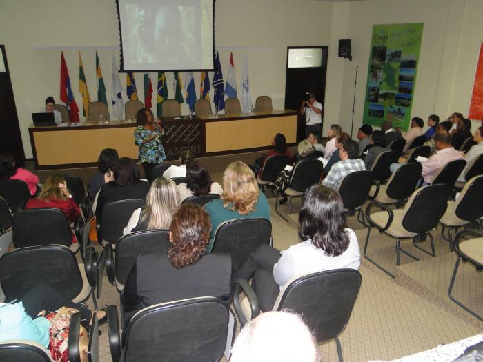 You are currently viewing Fórum Regional de Educação e Diversidade Étnico-Racial é lançado na AMFRI