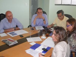 Read more about the article Prefeitos e vice-prefeitos se reúnem na sede da AMFRI