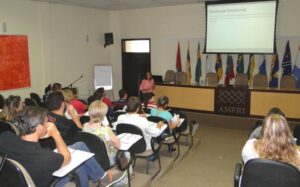 Read more about the article AMFRI e FECAM realizam curso sobre o Sistema de Convênios do Governo Federal