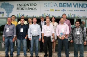 Read more about the article Cidades da AMFRI participam do Encontro Nacional de Municípios