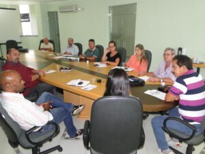 Read more about the article Programas federais e estaduais são tratados no Colegiado de Habitação