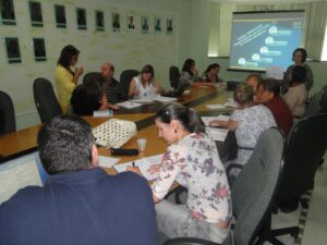 Read more about the article GT analisa currículos do Ensino Religioso dos anos finais dos municípios da região