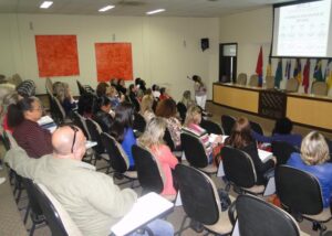 Read more about the article Fórum Macrorregional de Educação e Diversidade Etnicorracial realiza seu 1º seminário