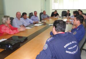 Read more about the article Resíduos Sólidos e Operações Aéreas dos Bombeiros Militares são temas da Assembleia de Prefeitos