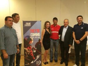 Read more about the article Comitiva da AMFRI acompanha largada da Regata Volvo Ocean Race