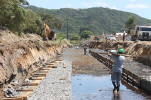 Read more about the article Começam as obras de Macrodrenagem no Gravatá de Navegantes