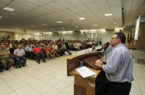 Read more about the article Coordenadora da Defesa Civil de Camboriú participa do lançamento do Sistema de Prevenção e Mitigação de Desastres