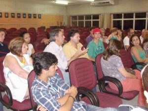 Read more about the article Integrantes de grupos teatrais de Balneário Piçarras participam do quinto Papo Cultural