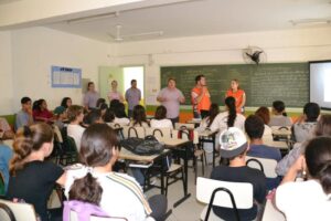 Read more about the article Defesa Civil de Camboriú realiza palestras de conscientização nas escolas