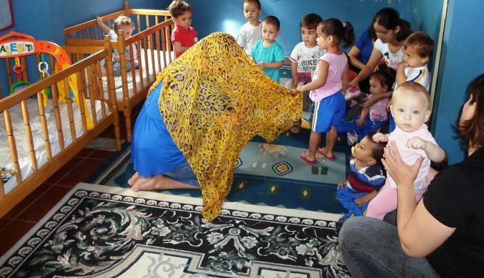 You are currently viewing Fundação Cultural de Navegantes leva a magia das histórias infantis para as escolas municipais