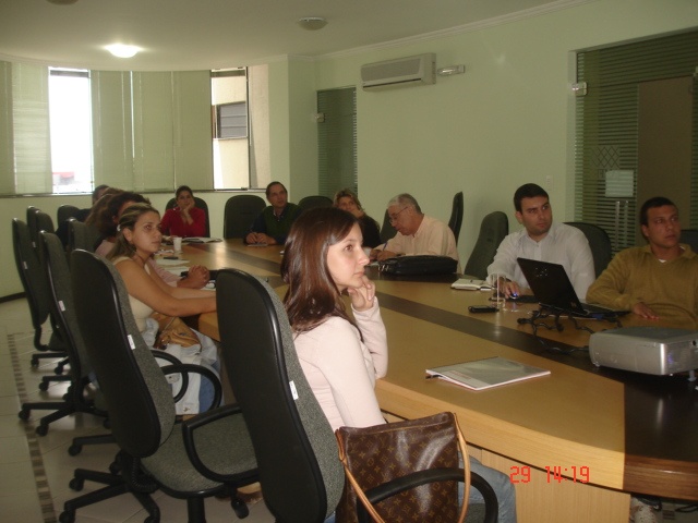 You are currently viewing Reunião discute projeto de sinalização