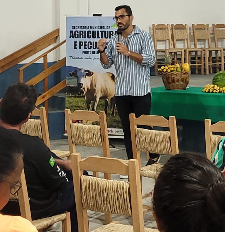 You are currently viewing Assessor da AMFRI promove palestra aos produtores rurais de Porto Belo