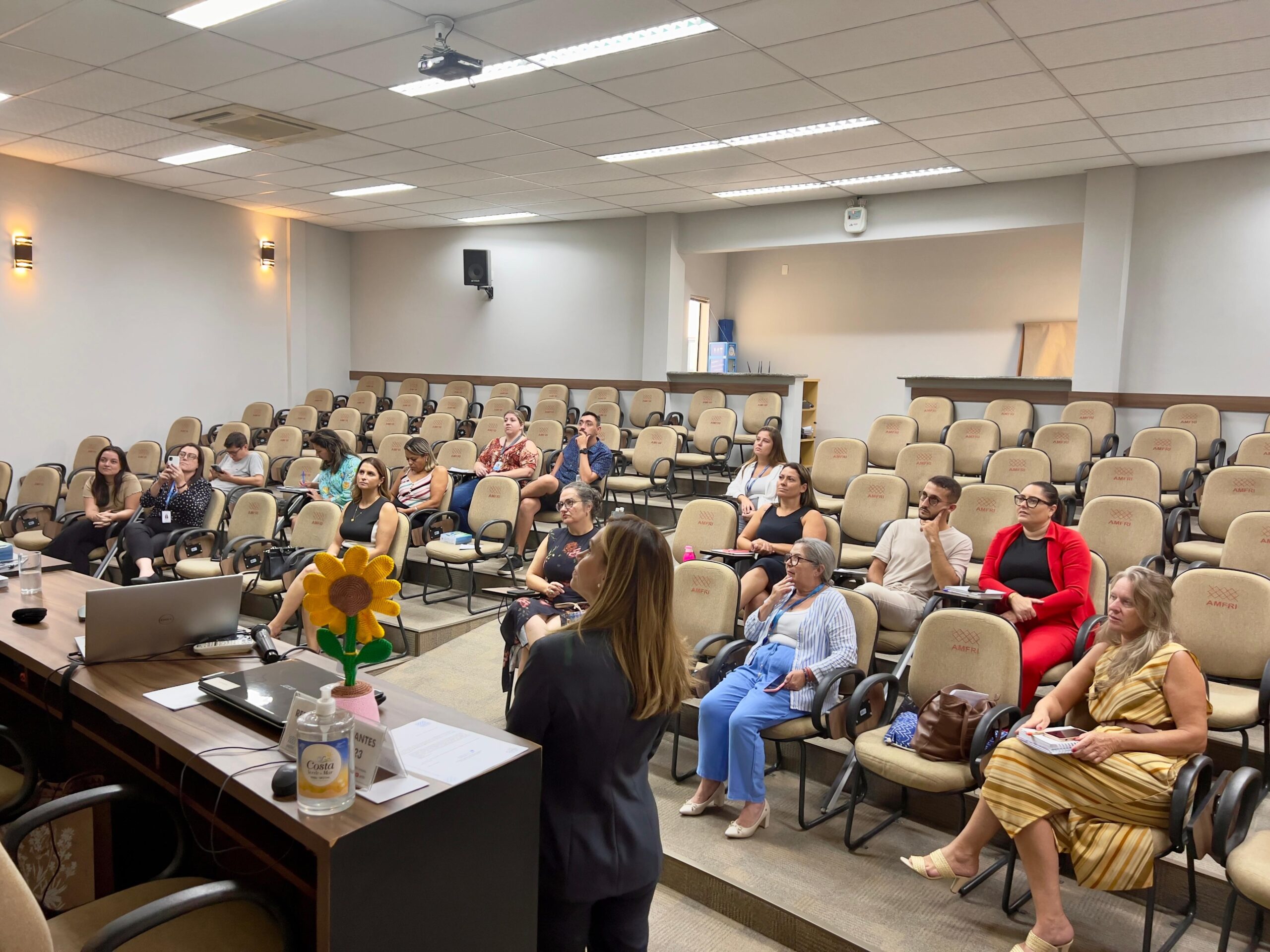 You are currently viewing AMFRI realiza Reunião Extraordinária para discutir implementação do Programa de práticas de paz nas escolas e Justiça Restaurativa.